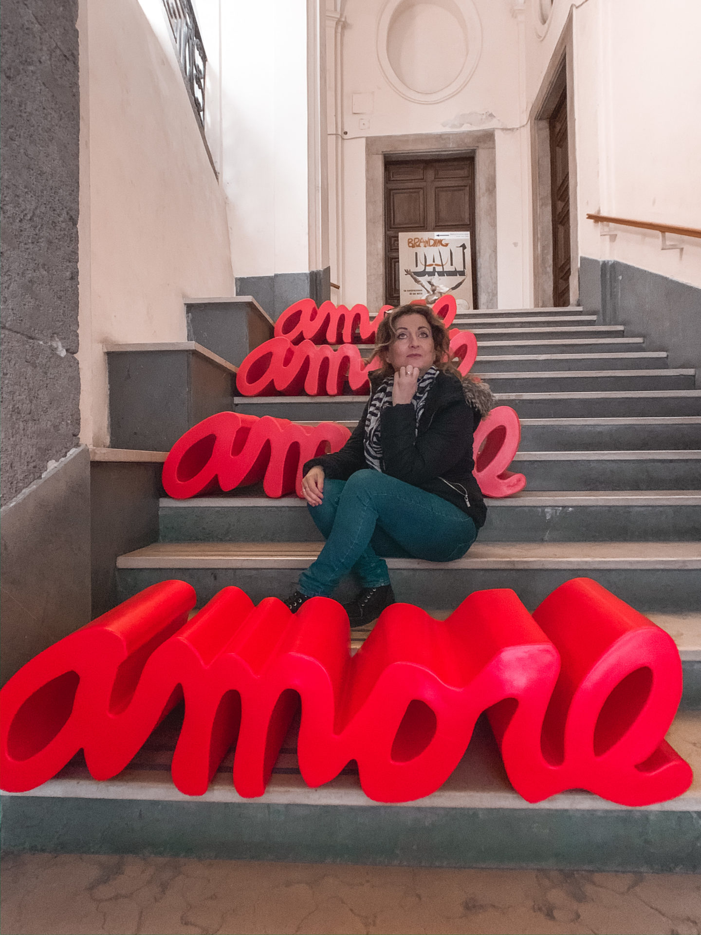 napoli da scoprire palazzo fondi tra aperitivi e cultura